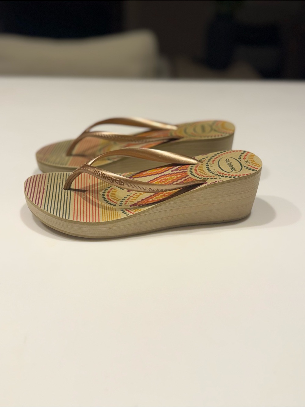 Havaianas Women's Wedge Flip Flops - Metallic Gold Thong - US 8 / EUR 40
